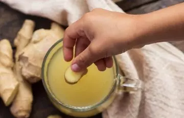 Ginger tea can help reduce the inflammatory symptoms of gastroenteritis