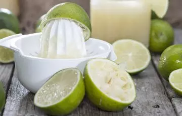 Lime juice for prickly heat