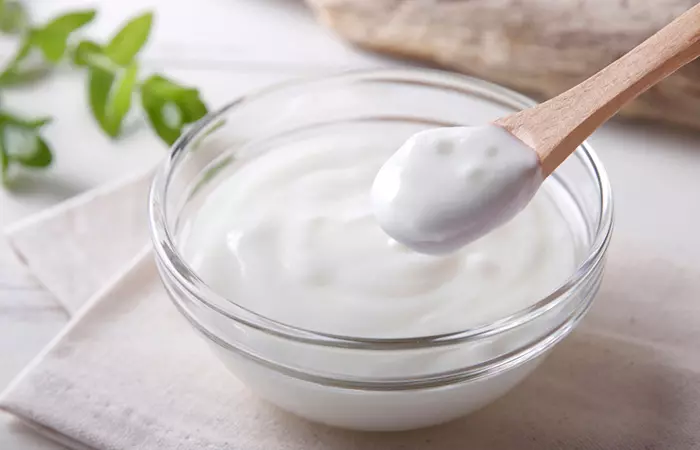 Use yogurt to brighten dull skin