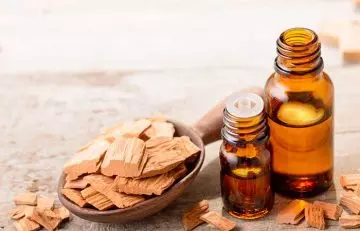 Sandalwood oil to get rid of dark elbows and knees