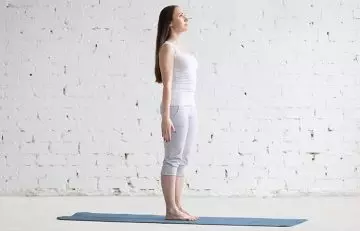 Basic-Yoga-Asanas-That-Will-Relieve-Fibromyalgia4