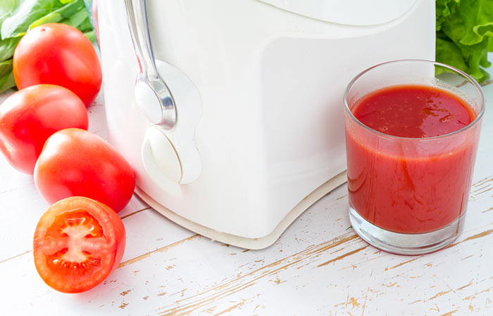 Nutty tomato, kale, and peach juice for weight loss