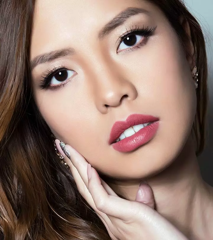 A WOmen With Korean Style Makeup