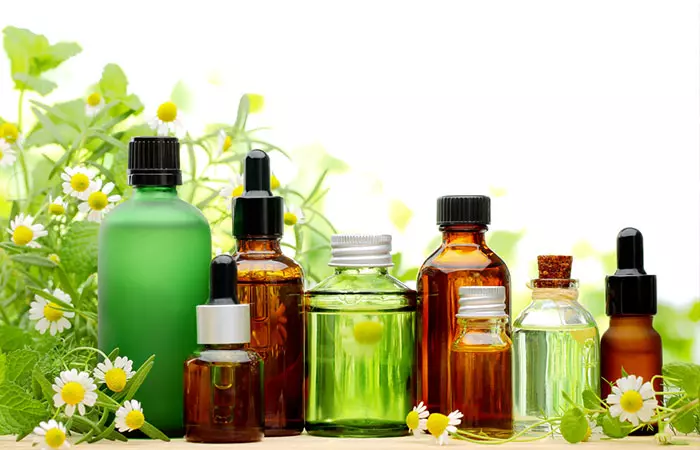 Oils that help remove skin tags