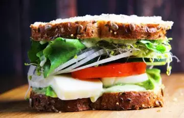 Vegetarian Breakfast Recipes - Tomato Spinach Mushroom Breakfast Sandwich