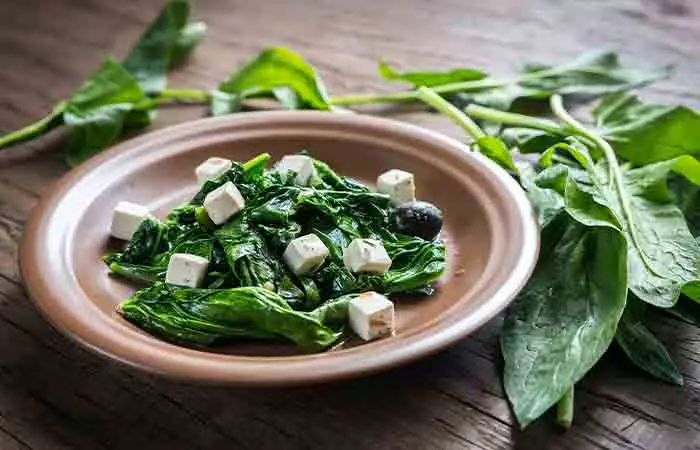Boiled spinach with cottage cheese can prevent kidney stone formation