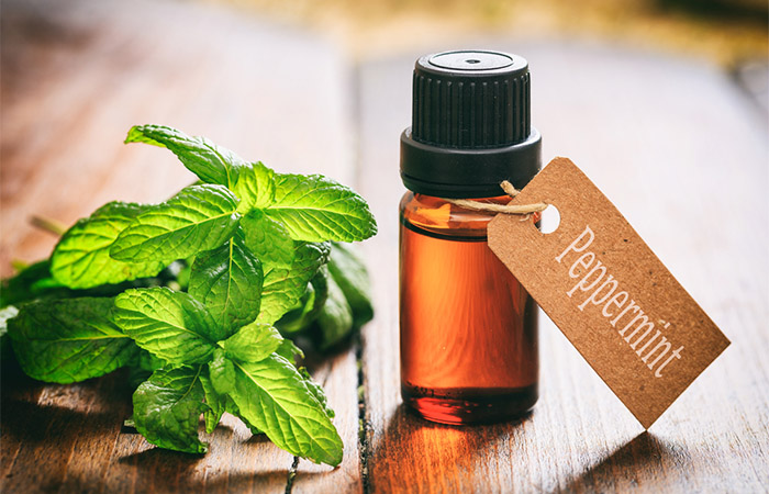 Peppermint essential oil to regrow eyebrows naturally