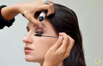 Step 7 of Angelina Jolie's eye makeup tutorial