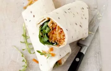 Low Calorie Lunch - Carrot And Houmous Roll-ups
