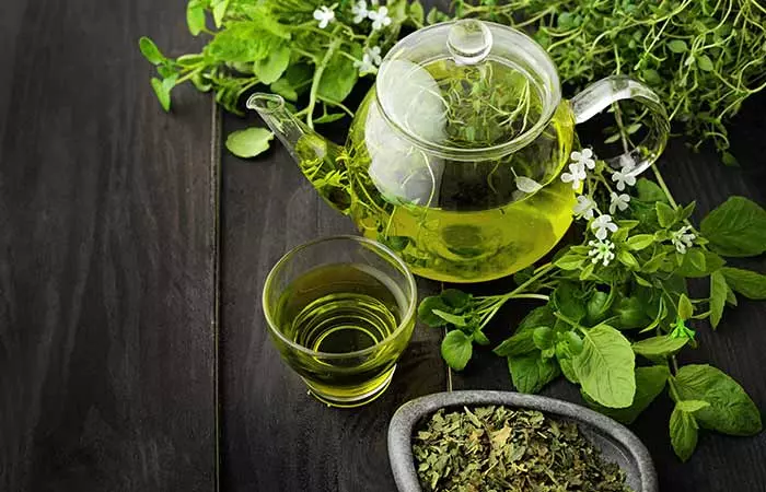 Green tea to get glowing skin naturally