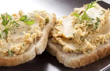 Low Calorie Lunch - Mustard Hummus Mash