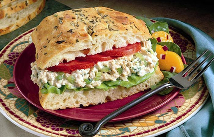 Low Calorie Lunch - Salmon Salad Sandwich