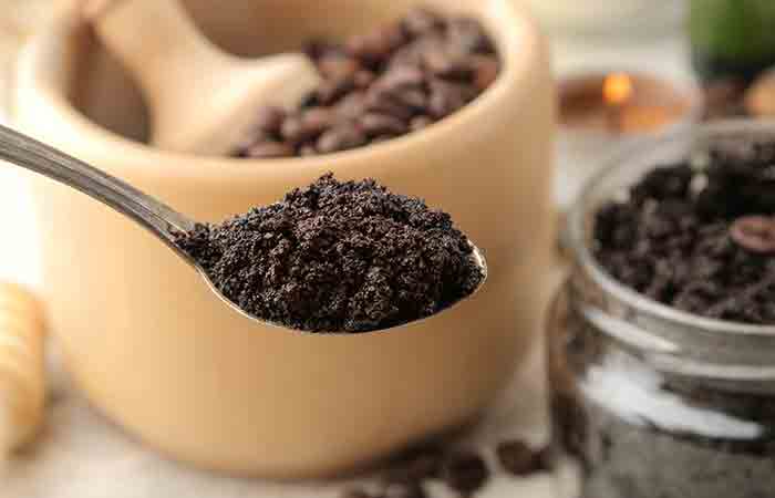 A tablespoon of coffee grounds for covering gray eyebrows