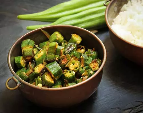 Crispy bhindi fry is a quick Indian vegetarian dinner food