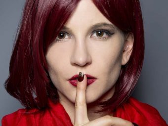 617_5-Simple-Ways-To-Dye-Burgundy-Hair-Color-At-Home_375587773