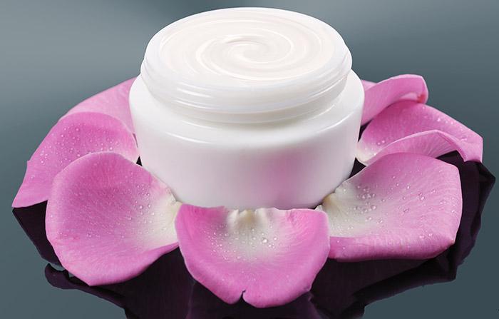 Homemade Night Cream - Refreshing Milk Cream Image: Shutterstock