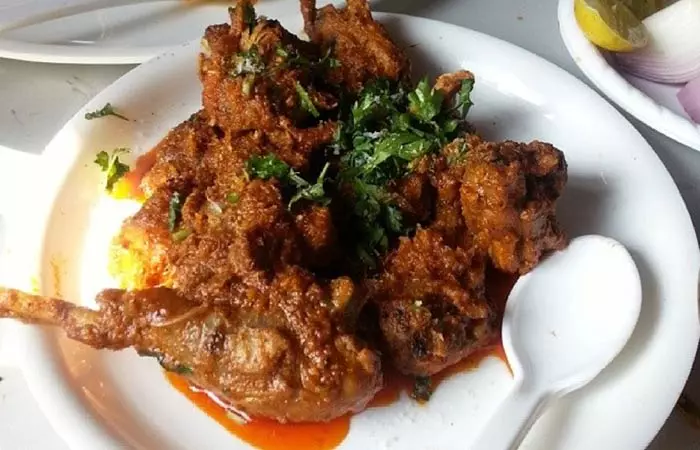 Kolhapuri Chicken Curry Recipe By Sanjeev Kapoor