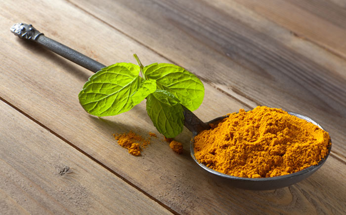 Turmeric powder and peppermint tea for weight loss