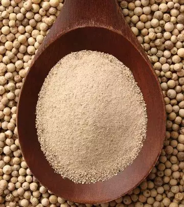 25 Amazing Benefits Of White Pepper (Safed Mirch) Powder For Skin, Hair, And Health