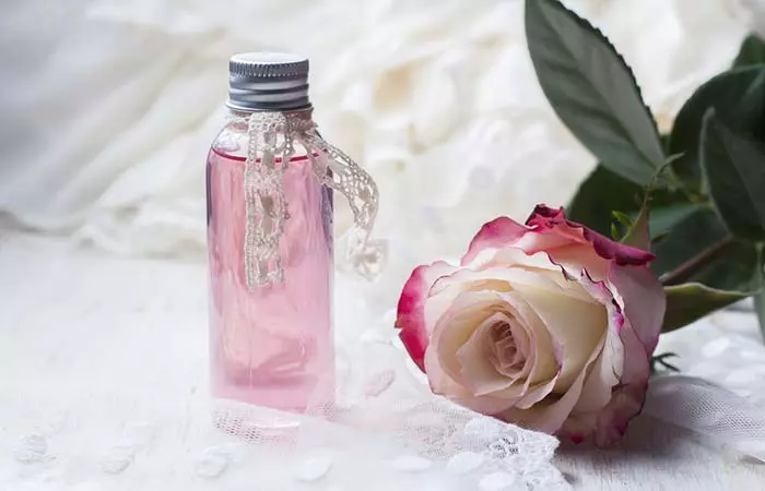 Homemade rose water to control sebum production on your skin