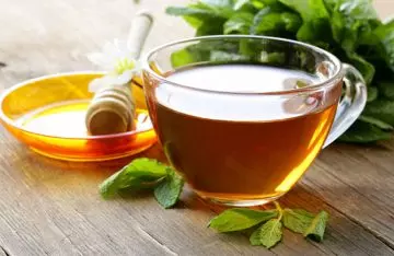 Honey and peppermint tea for weight loss