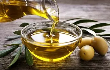 Castor oil with olive oil