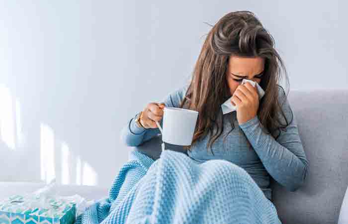 Salt water gargle manages common cold