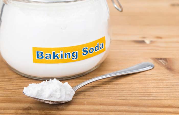 12.-Baking-Soda-For-Stretch-Marks