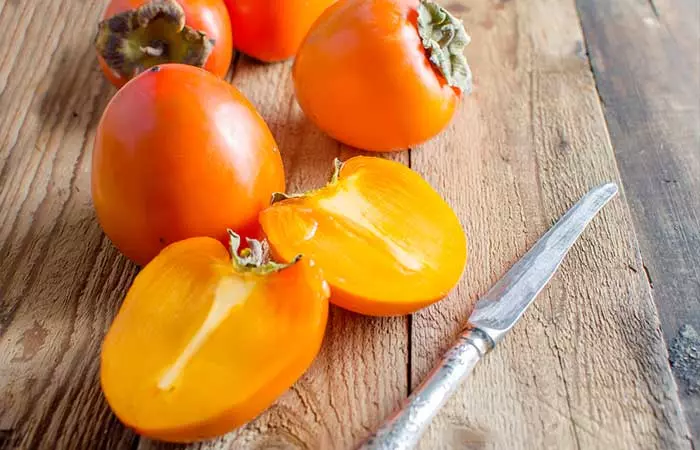 Persimmon causes constipation