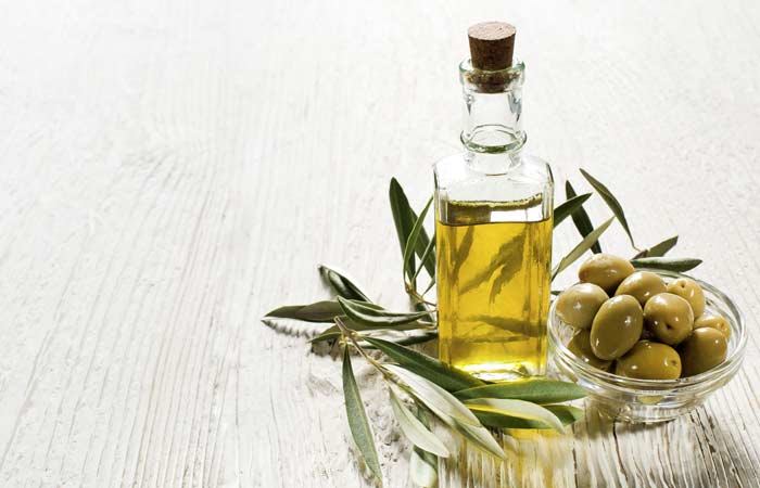 7.-Olive-Oil-For-Stretch-Marks