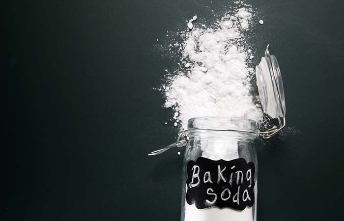 Baking soda for scalp pain