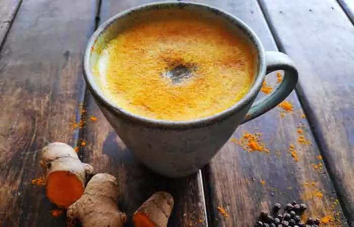 Black-pepper-and-turmeric-for-weight-loss