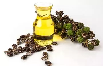 Castor oil to treat tailbone pain