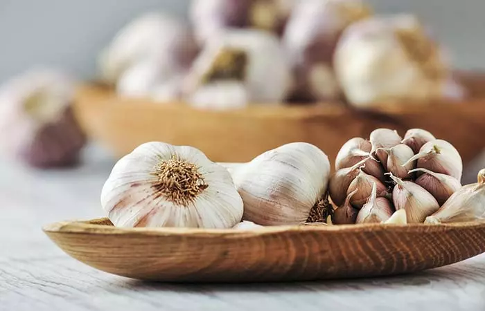 Garlic to get rid of intestinal parasites