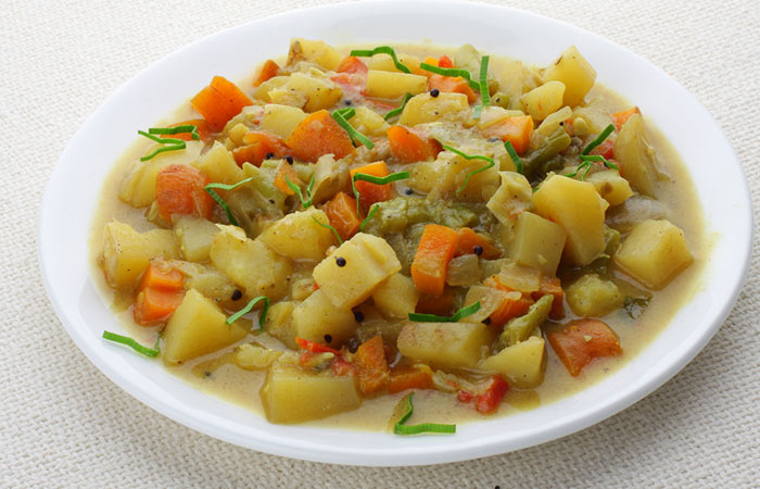 Kerala vegetable stew for breakfast