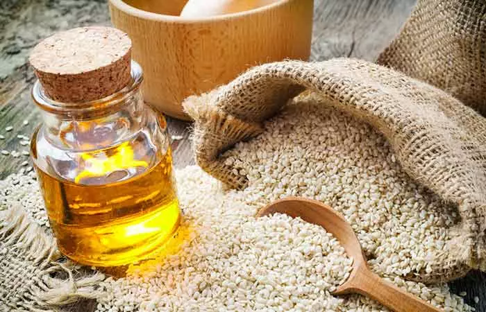 Sesame seed oil for scalp pain