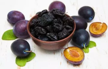 Avoid prunes for ulcerative colitis