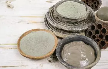 Oatmeal and almond and clay oxygen face pack
