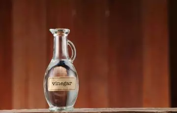Get Rid Of White Spots On Fingernails - White Vinegar