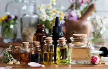 Some essential oils can help soothe rashes