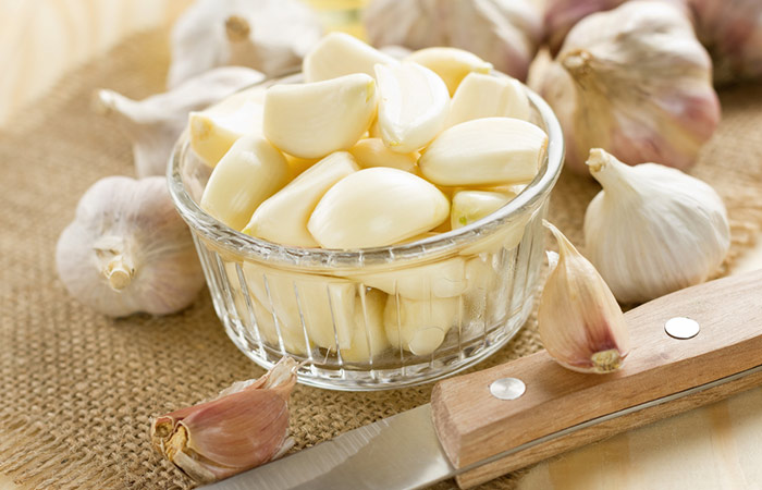 Garlic is an effective home remedy to get rid of cellulitis.