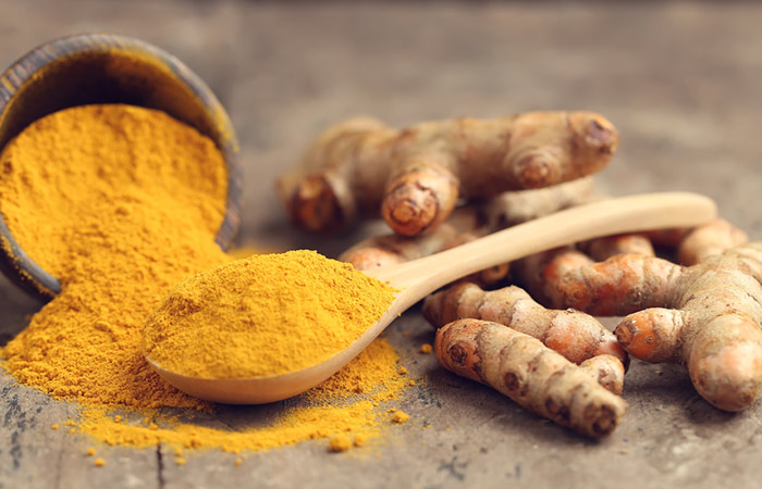Turmeric is an effective home remedy to get rid of cellulitis.