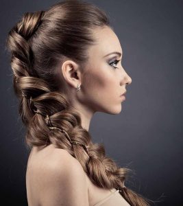 10 Easy And Quick Banana Clip Hairstyles You Must Try
