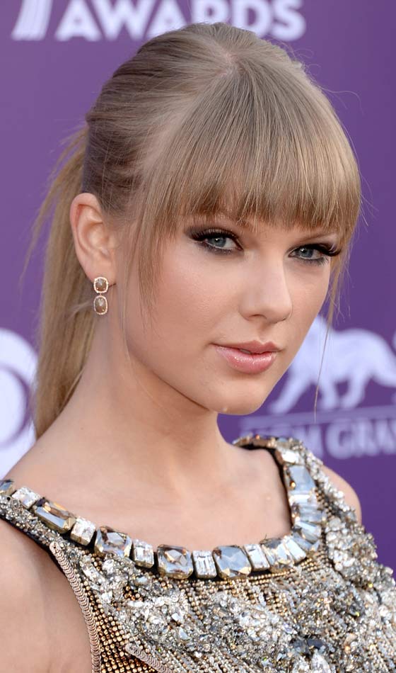 Taylor Swift Bangs Ponytail