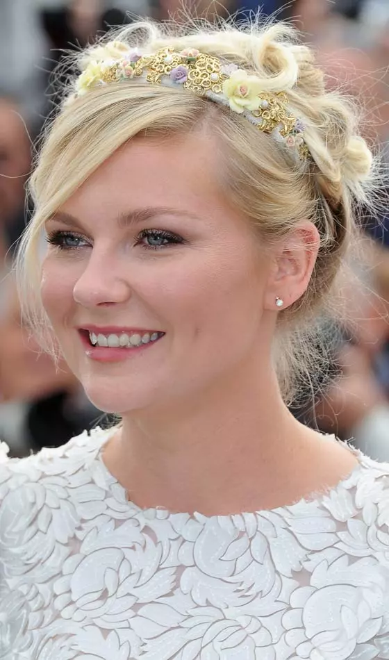 Wildflower updo for short hair