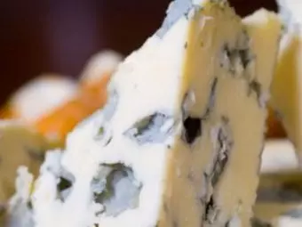 10 Amazing Health Benefits Of Blue Cheese