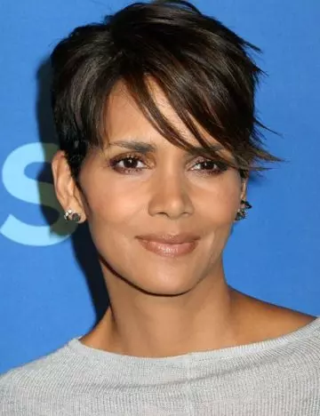 Sleek side bangs with a pixie cut short hairstyle