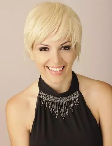 Cute pixie hairstyle for short blonde hair