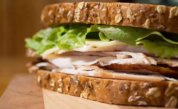 Low Calorie Lunch - Grilled Chicken And Cheese Sandwich