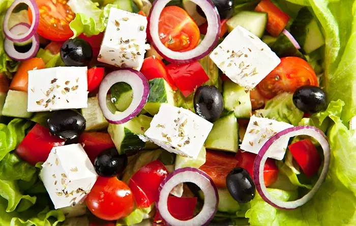 Low Calorie Lunch - Mozzarella And Tomato Salad